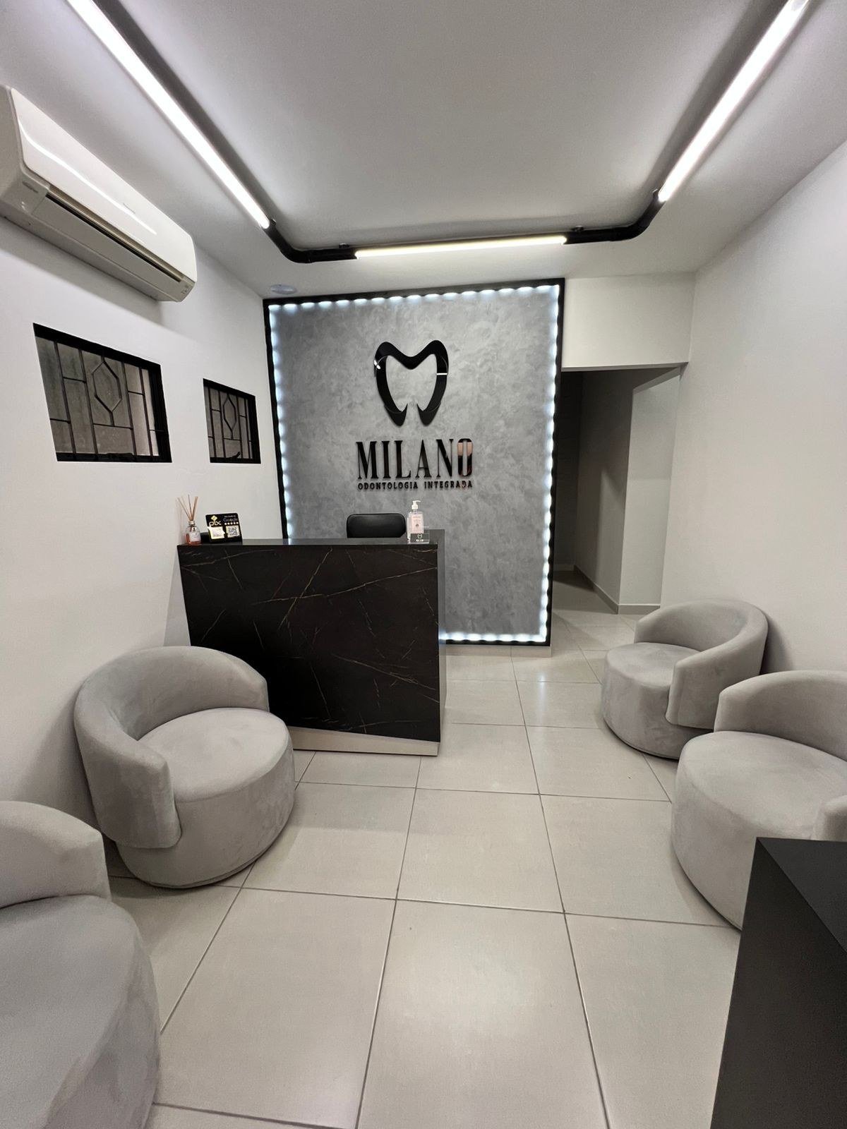 Recepção da clínica Milano Odontologia em Americana-SP